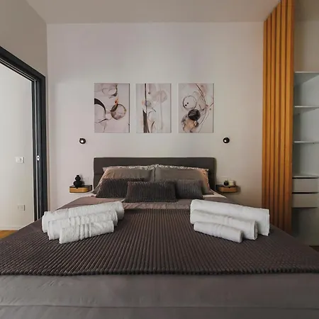 Maison Melo - Exclusive Downtown Center