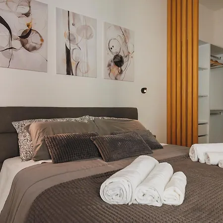 Apartment Maison Melo - Exclusive Downtown Center