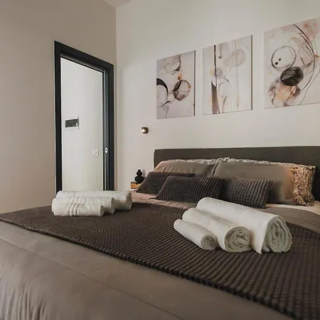 Maison Melo - Exclusive Downtown Center Apartment Bari