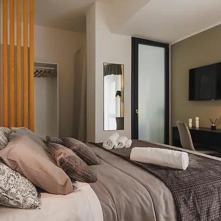 Apartment Maison Melo - Exclusive Downtown Center *