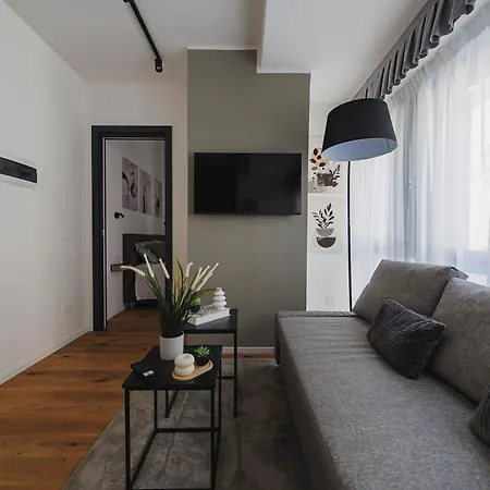 Maison Melo - Exclusive Downtown Center Apartment *