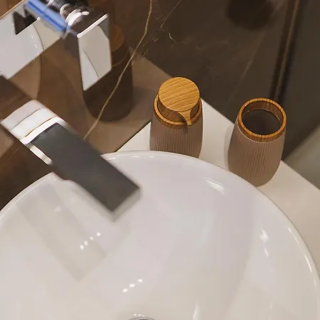 Maison Melo - Exclusive Downtown Center Apartment