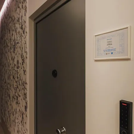 Apartment Maison Melo - Exclusive Downtown Center